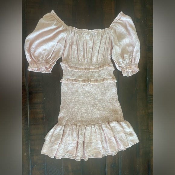 Puff Sleeves Ruffle Mini Dress - Picture 4 of 5